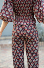 Cargar imagen en el visor de la galería, Blusa Malene
