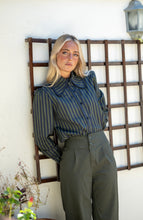 Cargar imagen en el visor de la galería, Blusa Gala
