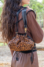 Cargar imagen en el visor de la galería, Bolso leopardo
