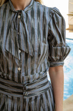 Cargar imagen en el visor de la galería, Blusa Otto
