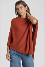 Cargar imagen en el visor de la galería, Poncho África
