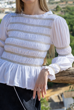 Cargar imagen en el visor de la galería, Blusa Montana
