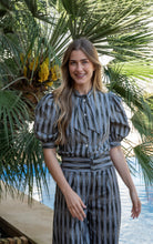 Cargar imagen en el visor de la galería, Blusa Otto
